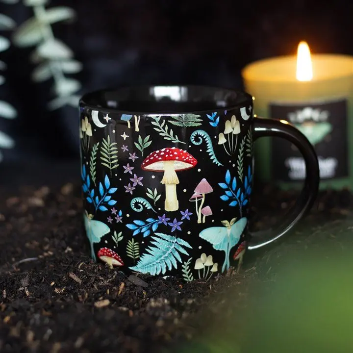 Mug with an all-over dark forest print