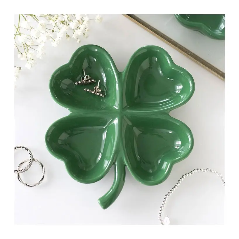Green four-leaf clover trinket tray