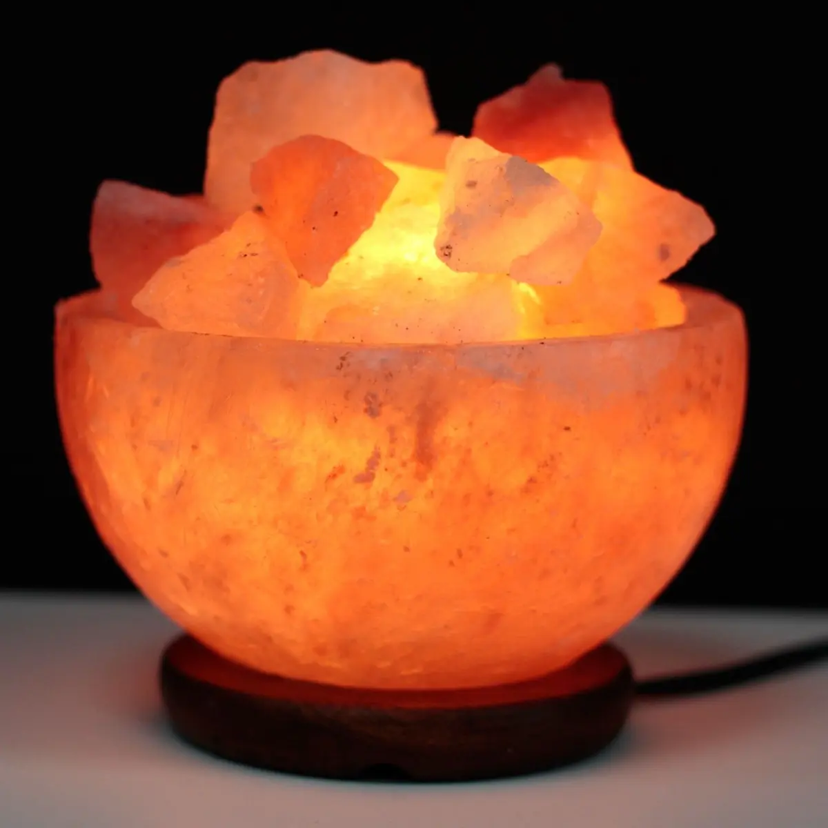 Salt fire bowl lamp with salt chunks